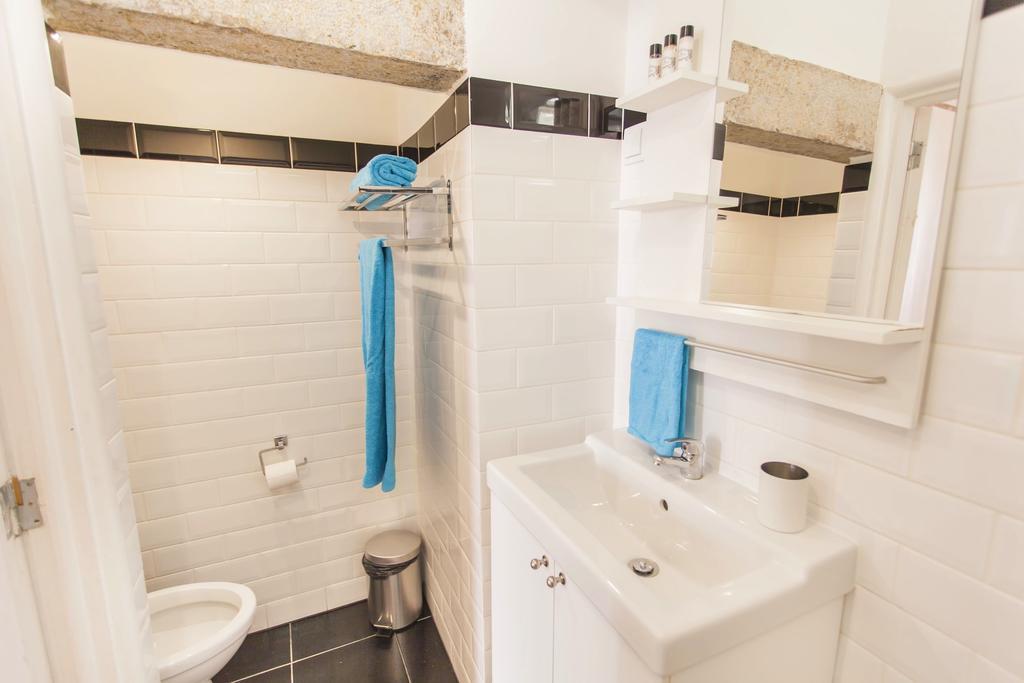 ליסבון Lovelystay - Cosy Bairro Alto Duplex מראה חיצוני תמונה