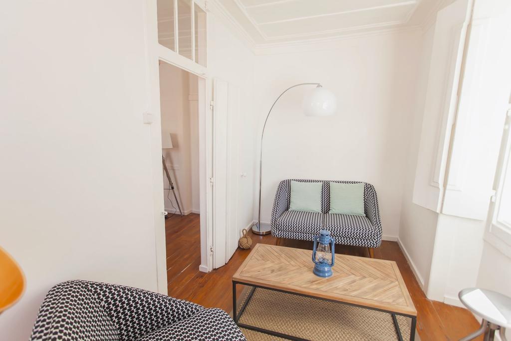 ליסבון Lovelystay - Cosy Bairro Alto Duplex מראה חיצוני תמונה