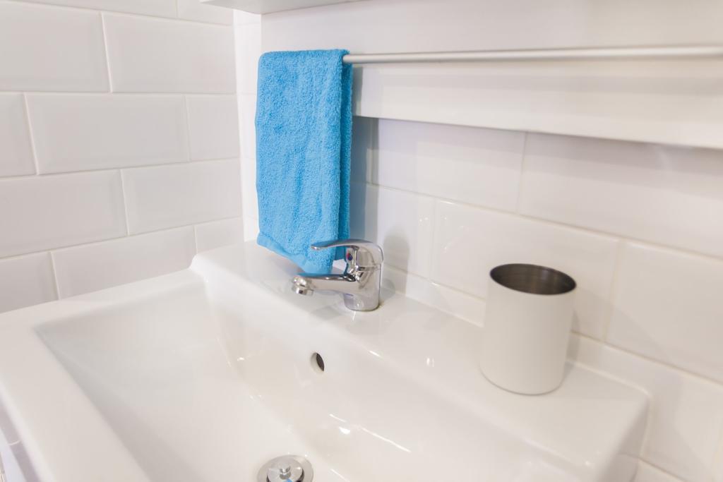 ליסבון Lovelystay - Cosy Bairro Alto Duplex מראה חיצוני תמונה