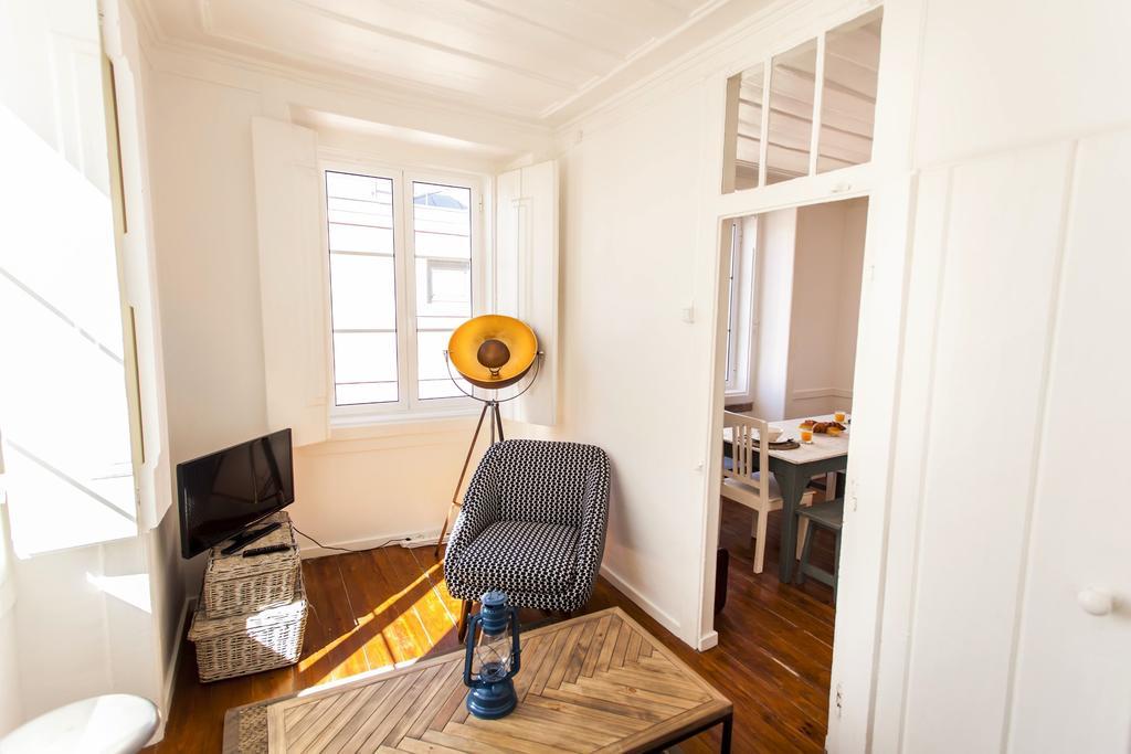 ליסבון Lovelystay - Cosy Bairro Alto Duplex מראה חיצוני תמונה